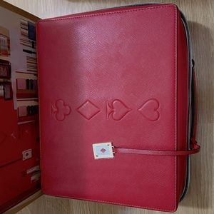 Estée Lauder red cosmetic / travel case